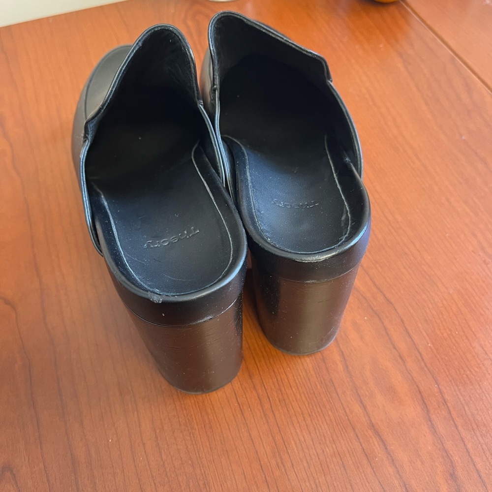 Theory black clogs for women - Picture 4 of 5